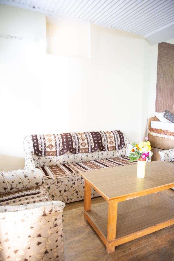 阿尔莫拉Jungal House公寓 外观 照片